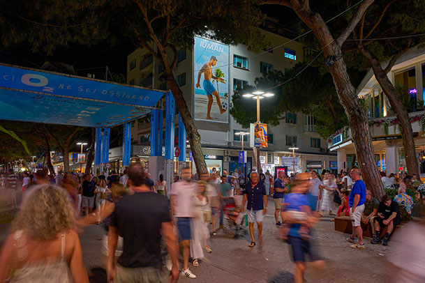 Immagine location spazio pubblicitario a Riccione Acone Associati