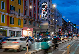 Immagine location spazio pubblicitario Acone Associati Milano corso di Porta Ticinese - Darsena - Colonne di San Lorenzo