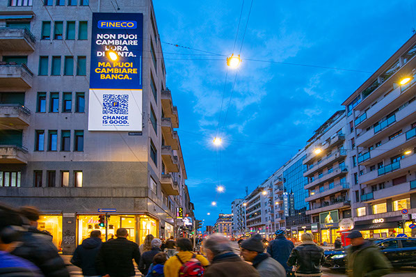 Immagine location spazio pubblicitario Acone Associati Milano corso di Porta Ticinese - Darsena - Colonne di San Lorenzo_4