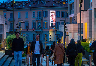 Immagine location spazio pubblicitario Acone Associati Milano corso di Porta Ticinese - Darsena - Colonne di San Lorenzo
