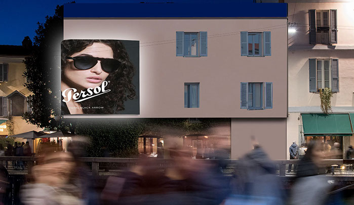 Immagine location spazio pubblicitario Acone Associati Milano piazza Cordusio - palazzo Broggi - Domination_1