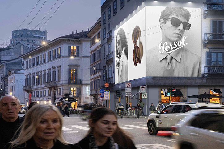 Immagine location spazio pubblicitario Acone Associati Milano piazza Cordusio - palazzo Broggi - Domination_1