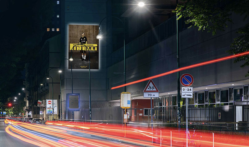 Immagine location spazio pubblicitario Acone Associati Milano piazza Cordusio - palazzo Broggi - Domination_1