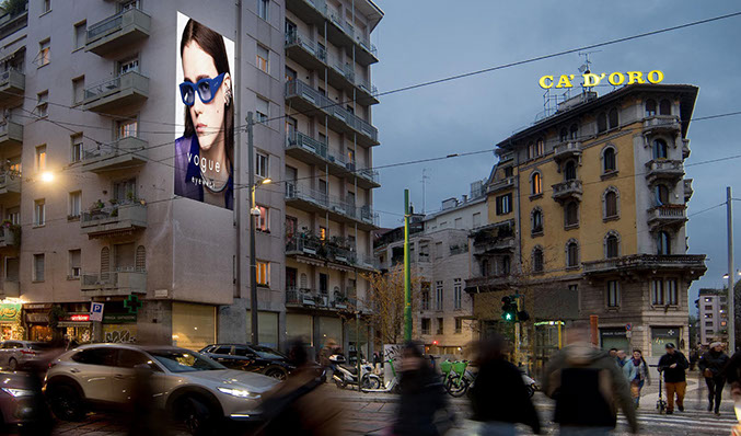 Immagine location spazio pubblicitario Acone Associati Milano piazza Cordusio - palazzo Broggi - Domination_4