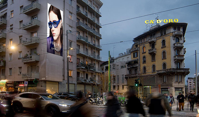 Immagine location spazio pubblicitario Acone Associati Milano piazza Cordusio - palazzo Broggi - Domination_4