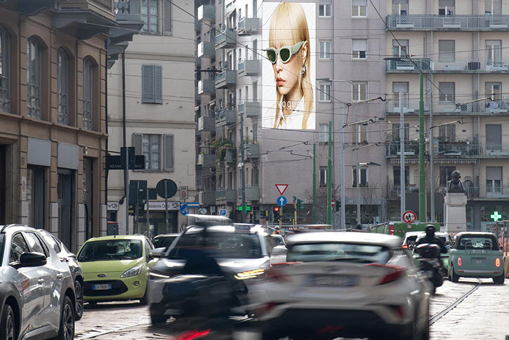 :&nbsp; Immagine location spazio pubblicitario Acone Associati Milano piazza Cordusio - palazzo Broggi - Domination_5