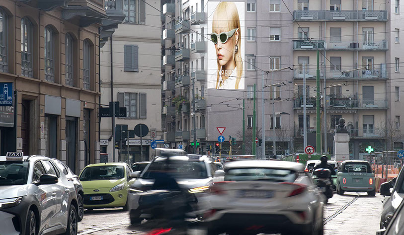 :&nbsp; Immagine location spazio pubblicitario Acone Associati Milano piazza Cordusio - palazzo Broggi - Domination_5