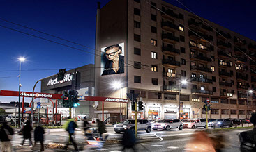 Immagine location spazio pubblicitario Acone Associati Milano piazza Cordusio - palazzo Broggi - Domination_4