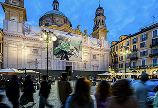 Immagine location spazio pubblicitario Acone Associati Milano corso di Porta Ticinese - Darsena - Colonne di San Lorenzo