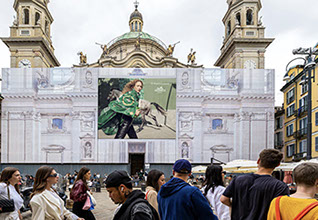 Immagine location spazio pubblicitario Acone Associati Milano corso di Porta Ticinese - Darsena - Colonne di San Lorenzo_6