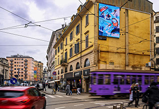 Immagine location spazio pubblicitario Acone Associati Milano corso di Porta Ticinese - Darsena - Colonne di San Lorenzo_6