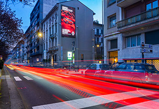 Immagine location spazio pubblicitario Acone Associati Milano corso di Porta Ticinese - Darsena - Colonne di San Lorenzo
