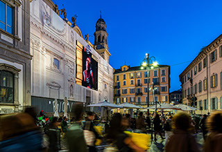 Immagine location spazio pubblicitario Acone Associati Milano corso di Porta Ticinese - Darsena - Colonne di San Lorenzo_4