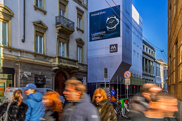 :&nbsp; Immagine location spazio pubblicitario Acone Associati Milano piazza Cordusio - palazzo Broggi - Domination_5