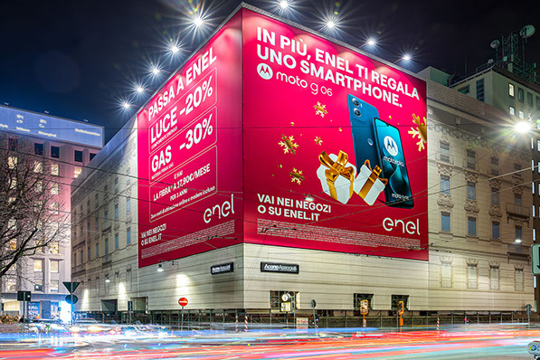 Immagine location spazio pubblicitario Acone Associati Milano piazza Cordusio - palazzo Broggi - Domination_4