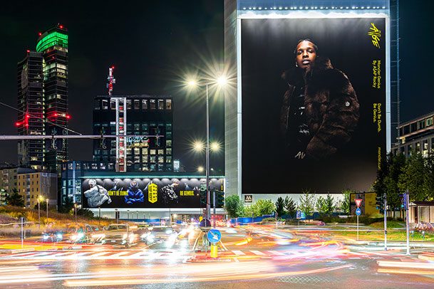 Immagine location spazio pubblicitario Acone Associati a Milano in piazza XXV Aprile - Garibaldi_2