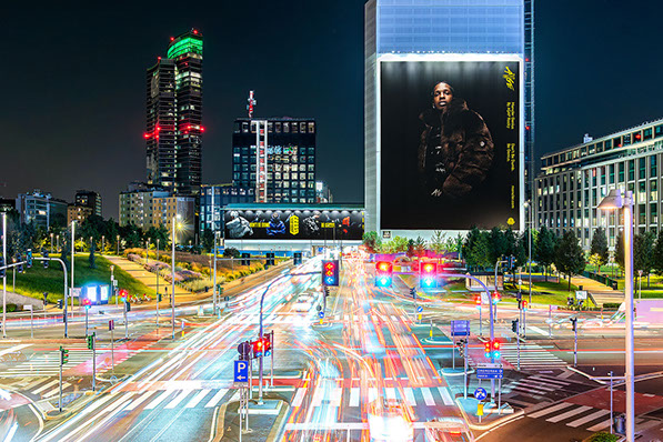 Immagine location spazio pubblicitario Acone Associati a Milano in piazza XXV Aprile - Garibaldi