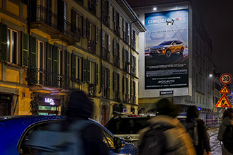 Immagine location spazio pubblicitario Acone Associati Milano piazza Cordusio - palazzo Broggi - Domination_4