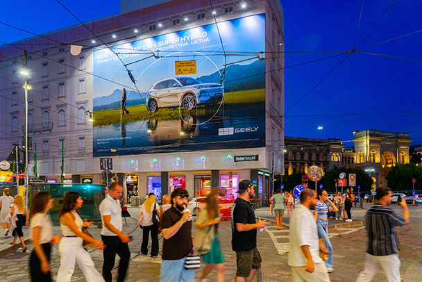 Immagine location spazio pubblicitario Acone Associati Milano piazza Cordusio - palazzo Broggi - Domination_1