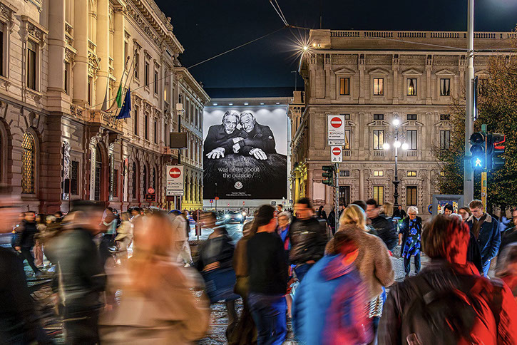Immagine location spazio pubblicitario Acone Associati Milano corso di Porta Ticinese - Darsena - Colonne di San Lorenzo