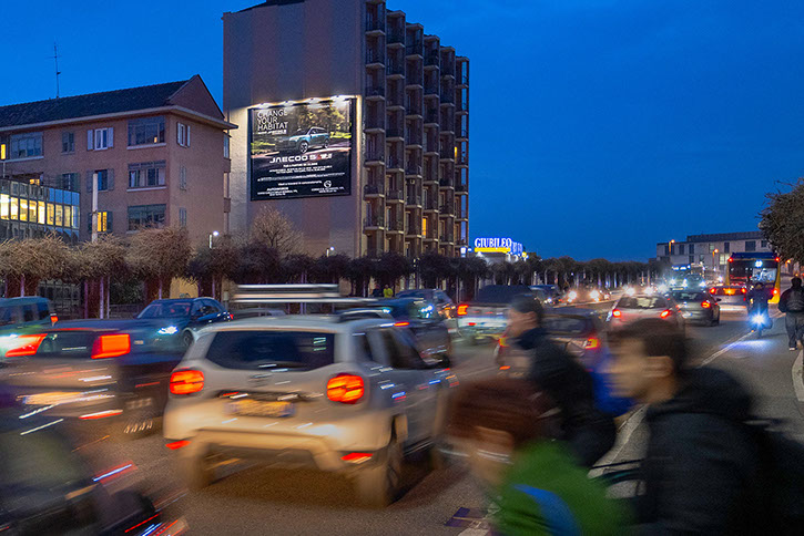 Immagine location spazio pubblicitario a Torino Acone Associati